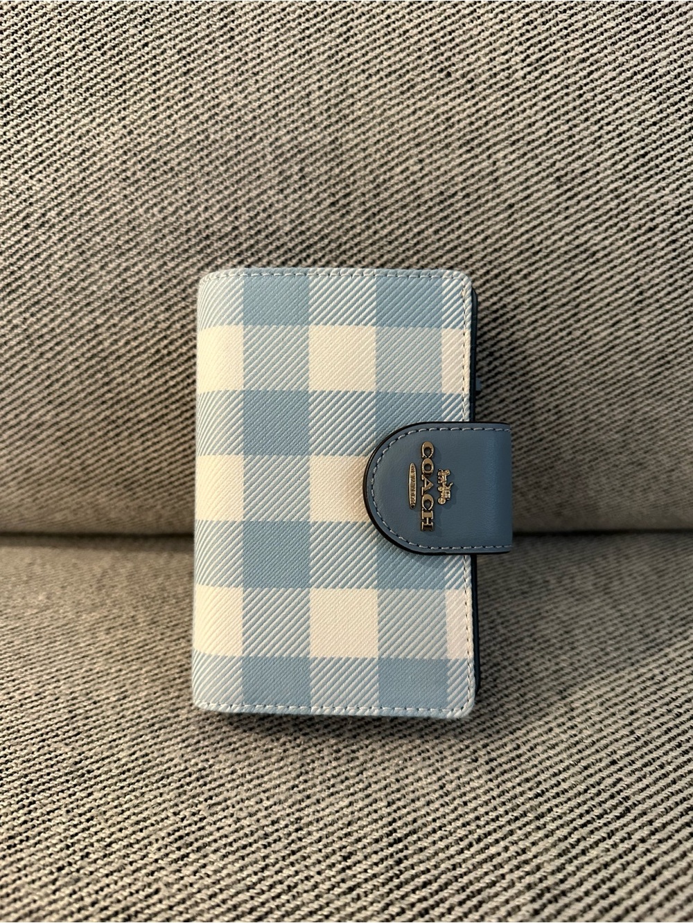 NWT Coach Medium Corner Zip Wallet With Gingham Print CFA18 Gold/Blue Multi